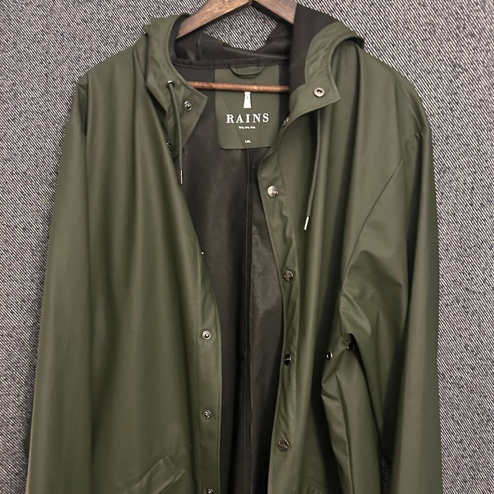 Rains Olive Green Waterproof Hooded Rain Jacket L/XL Snap Front Minimal